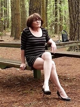 Crossdress Roadtrip Picinic Table Dildo Hot crossdresser action on a road trip